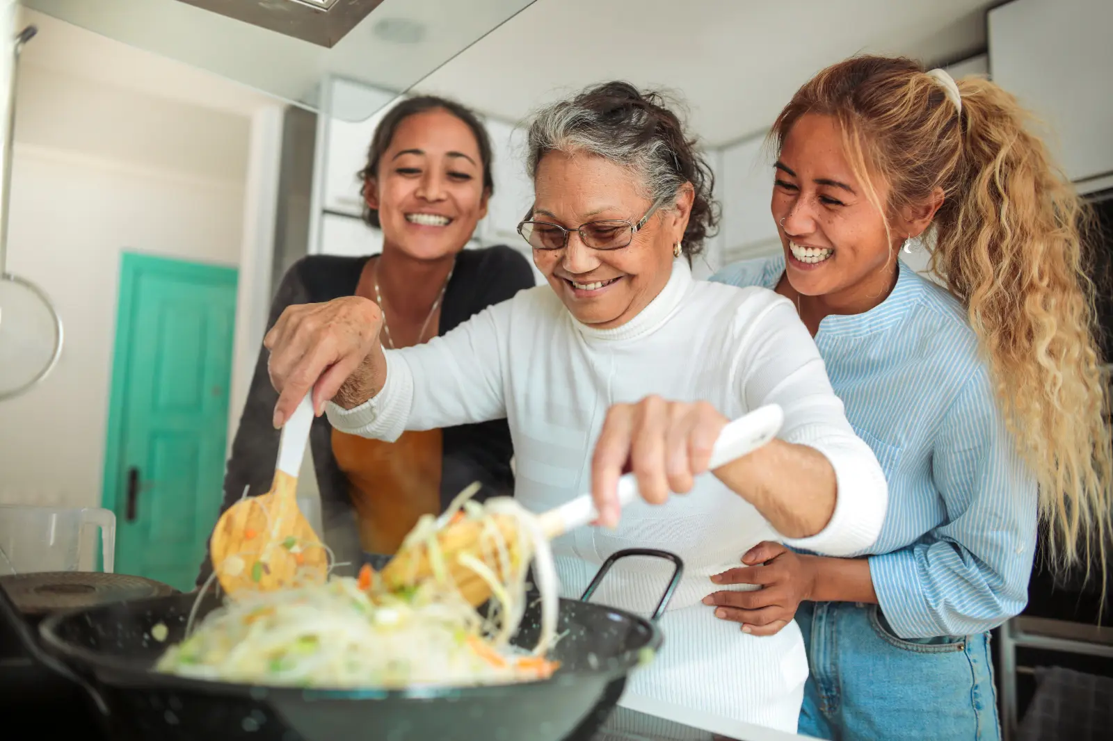 Shared Caregiving: Practical Tips for Sibling Care Coordination for Aging Parents